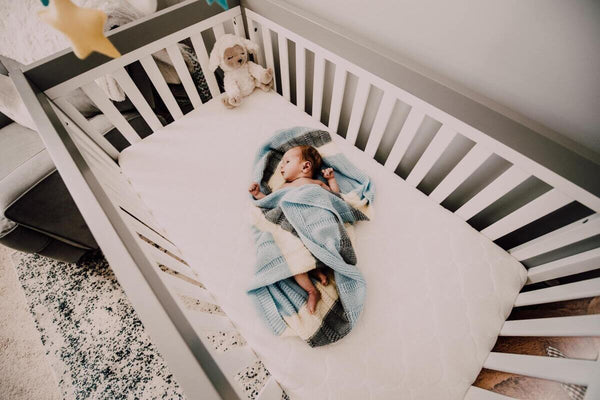 The Essential Guide to Choosing Your Baby's Bed (2023)